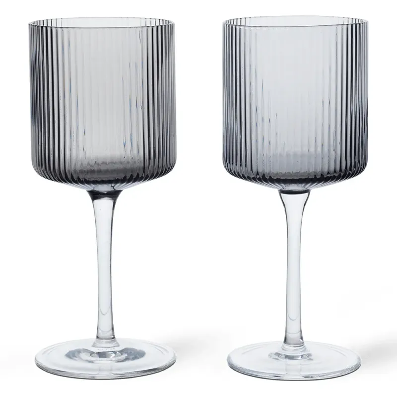 Alternativ bild 0 för ferm LIVING - Ripple Vit Wine Glasses Set of 2 Smoked Grå