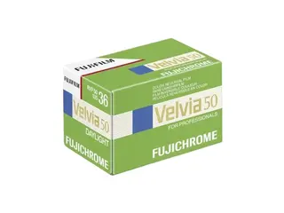 Produktfoto för Fujifilm Fujichrome Velvia 50 (RVP) - Film för färgdia - 135 (35 mm) - ISO 50 - 36 exponeringar