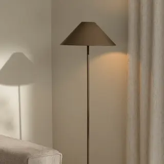 Produktfoto för Globen Lighting Cannes golvlampa 140 cm Mocha