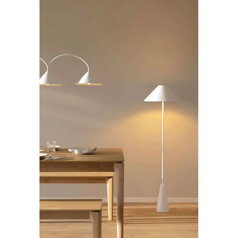 Bild 2 för Globen Lighting - Cannes Golvlampa White