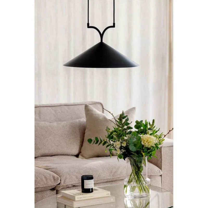 Bild 2 för Globen Lighting - Curve 50 Taklampa Black