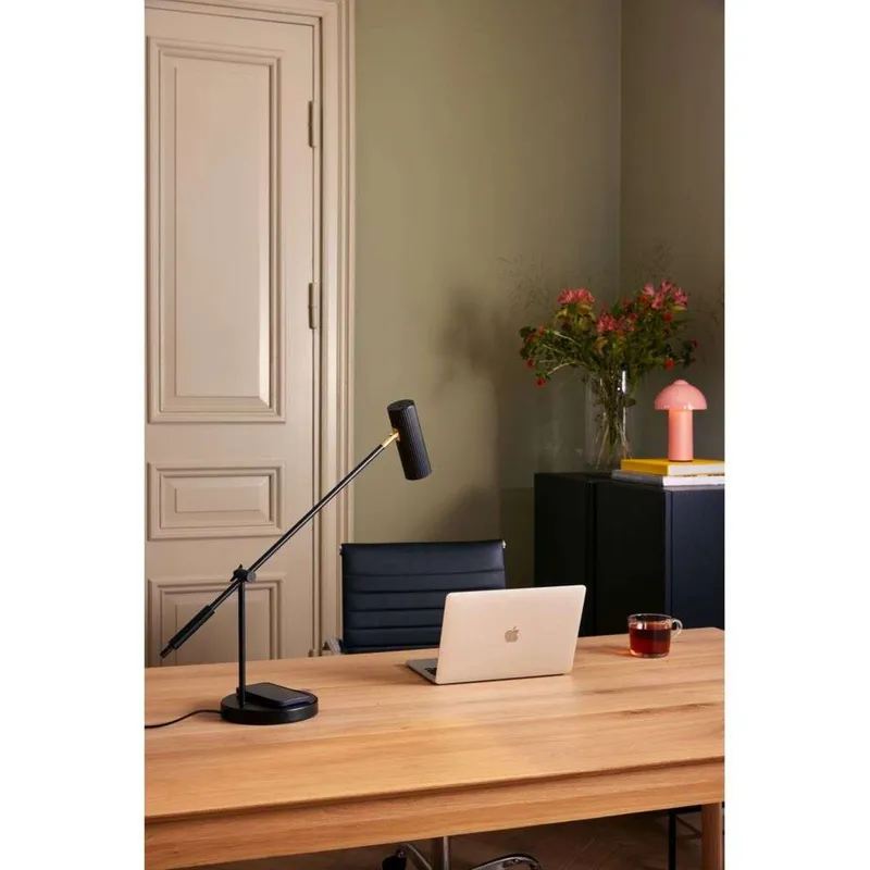 Bild 4 för Globen Lighting - Hubble Read Bordslampa w/Wireless Charging Black Globen Lighting