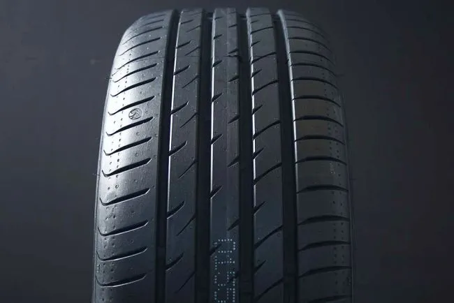 Bild 1 för Goodride Solmax 1 (255/55 R19 111W)