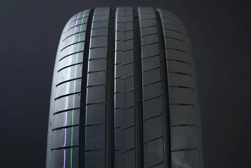 Bild 2 för Goodyear Eagle F1 Asymmetric 6 ( 275/35 R21 103Y XL EVR )