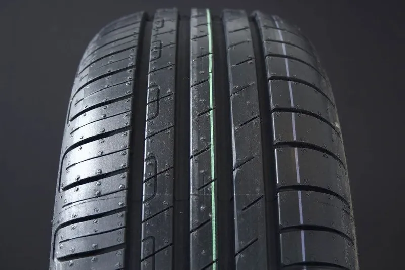 Bild 2 för Goodyear EfficientGrip 2 SUV ( 235/55 R17 99V EVR )