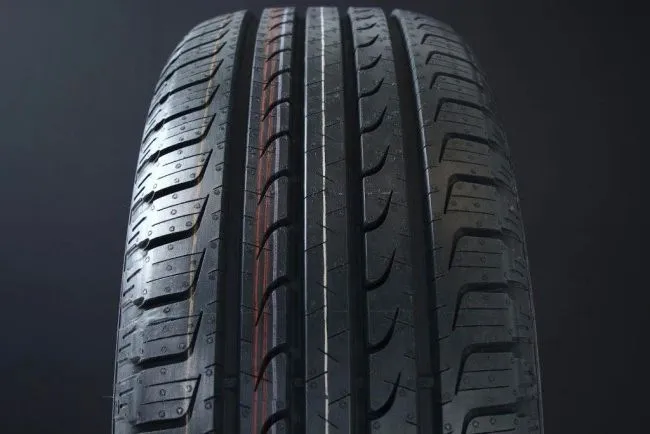 Bild 1 för Goodyear EfficientGrip ( 225/60 R18 100V, SUV )