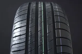 Produktfoto för Goodyear EfficientGrip Performance ( 205/45 R17 88V XL EDT )