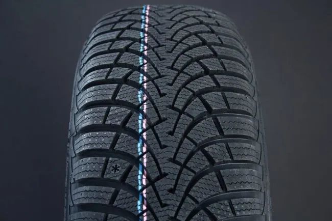 Bild 1 för Goodyear UltraGrip 9+ ( 175/70 R14 84T )