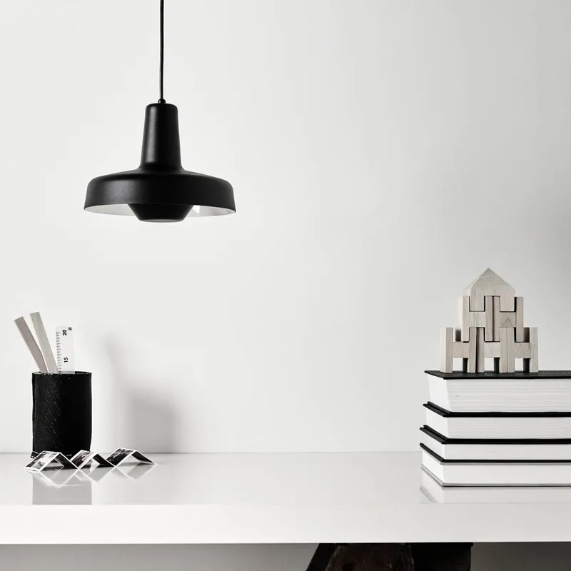 Bild 1 för Grupa Products - Arigato Taklampa Svart Grupa
