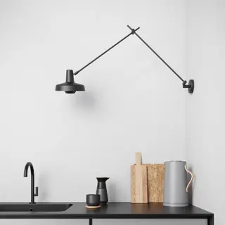 Produktfoto för Grupa Products - Arigato Vägglampa Long m/Kabel Svart Grupa