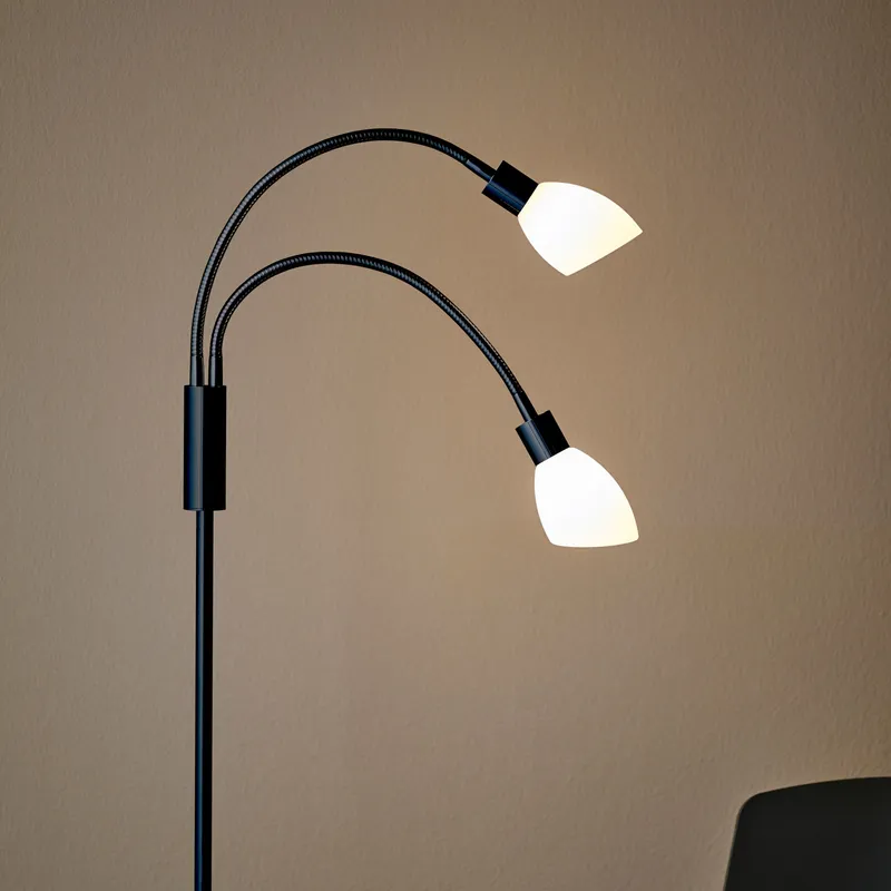 Bild 2 för Herstal - Cut 2 Golvlampa Black/Opal Herstal
