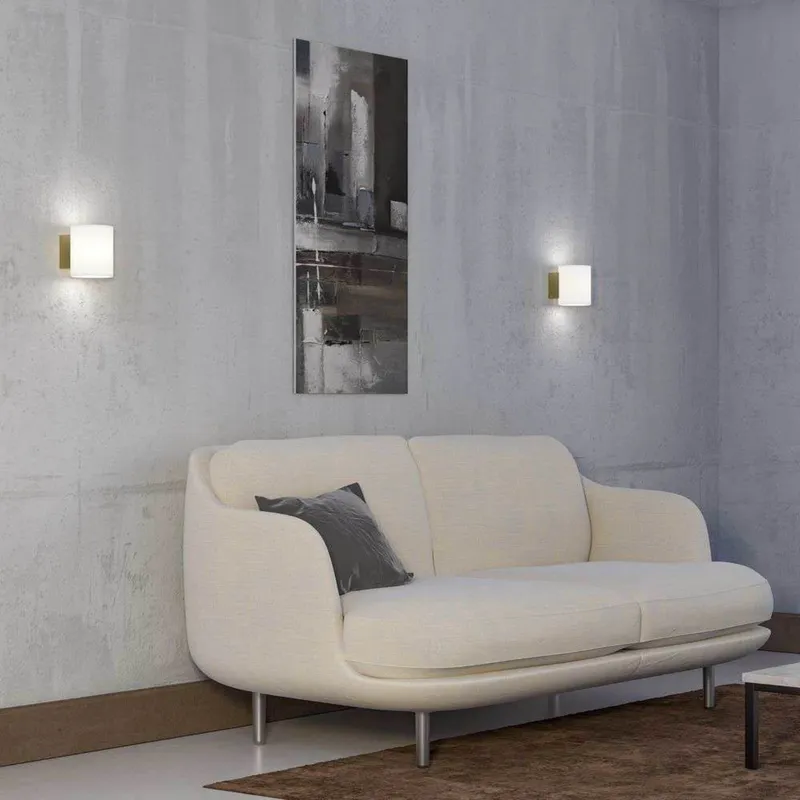 Bild 1 för Herstal - Evoke Vägglampa IP44 Small Satin Brass/Opal