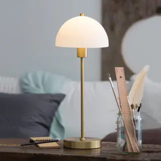 Produktfoto för Herstal - Vienda Bordslampa Mässing/Opal Herstal