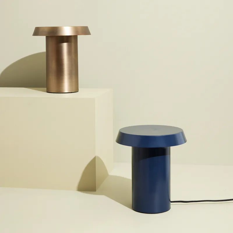 Bild 3 för Hübsch - Keen Bordslampa Dark Blue Hübsch
