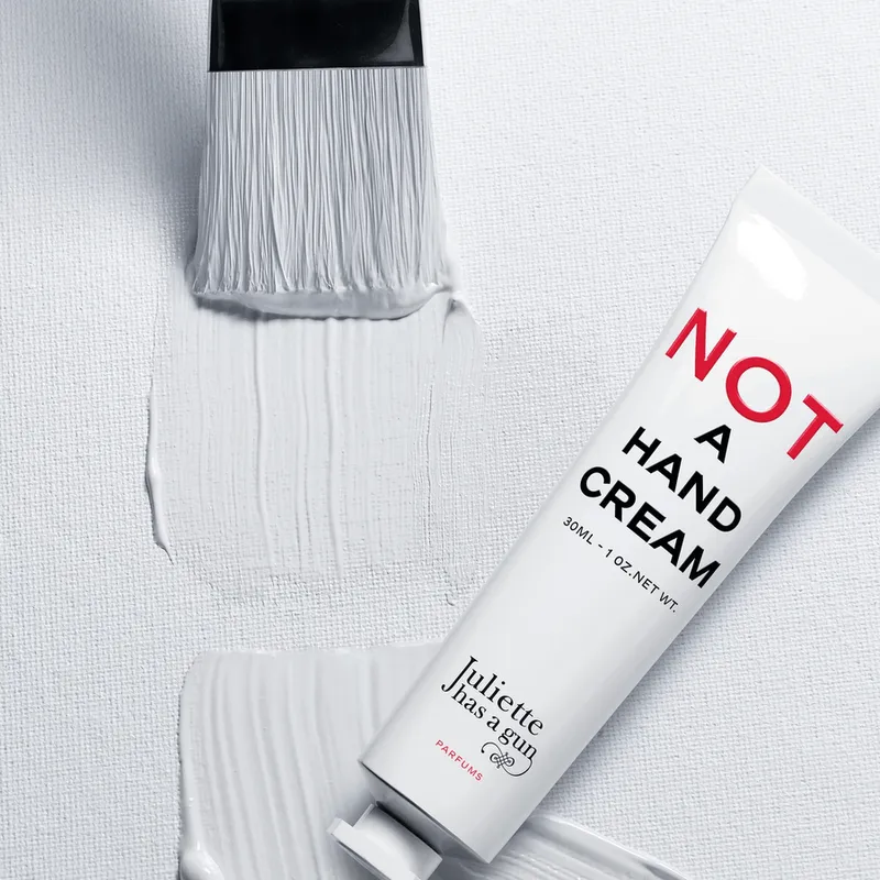 Bild 3 för Juliette Has A Gun Not A Collection Not A Hand Cream 30 ml