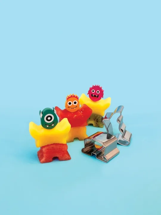 Alternativ bild 0 för Kikkerland Monster Fruit Cutters