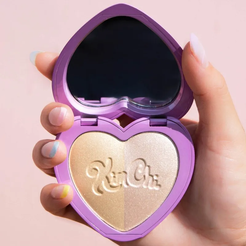 Bild 3 för KimChi Chic Thailor Get Glow Powder Highlighter/Contour Hollywood Glow