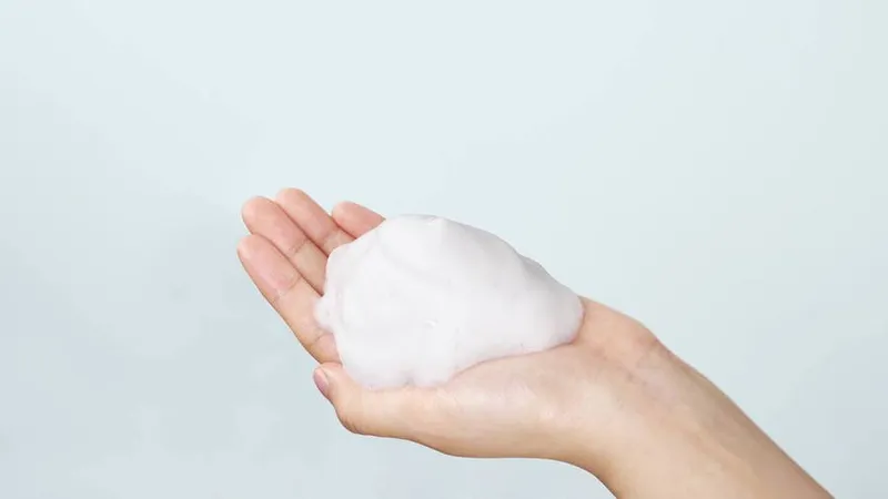 Bild 4 för Klairs Rich Moist Foaming Cleanser 100 ml