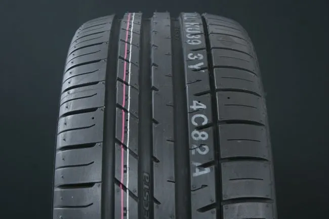 Bild 1 för Kumho Ecsta Le Sport KU39 ( 215/35 ZR19 85Y XL )