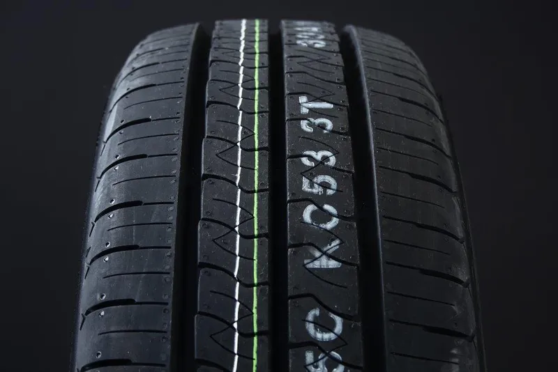 Bild 2 för Kumho PorTran KC53 ( 195 R14C 106/104R 8PR )