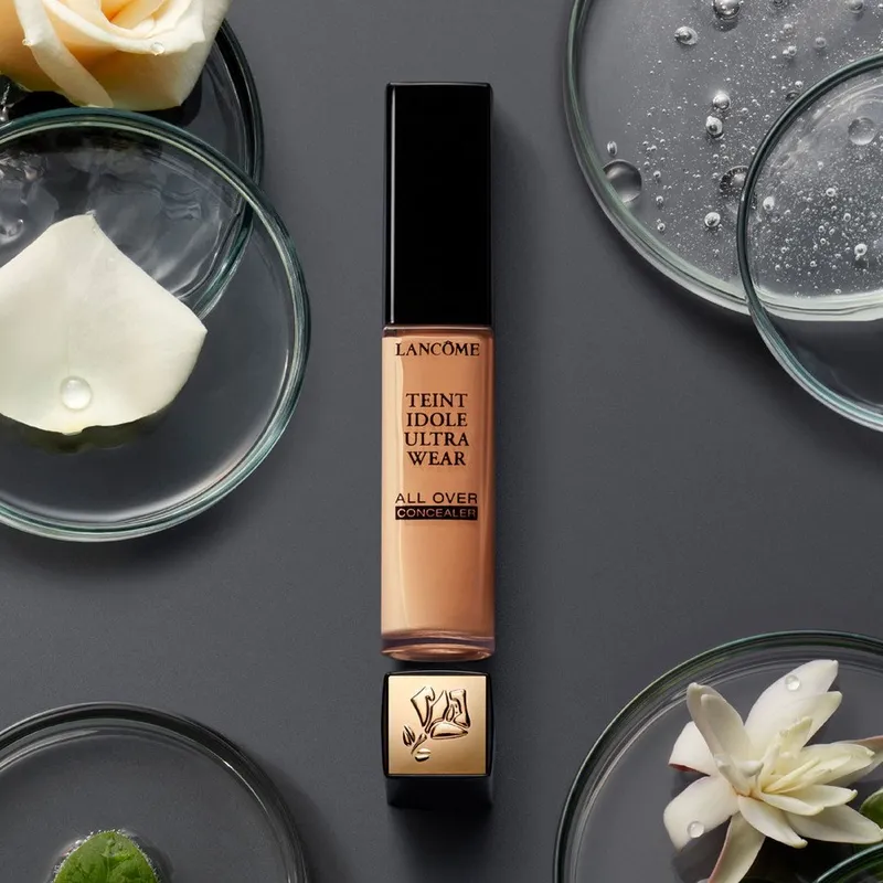 Bild 5 för Lancôme Teint Idole Ultra Wear All Over Concealer  550 Suede C 15