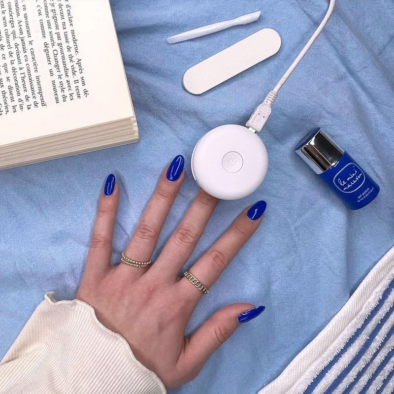 Bild 8 för Le Mini Macaron Single Gel Polish Blue Raspberry
