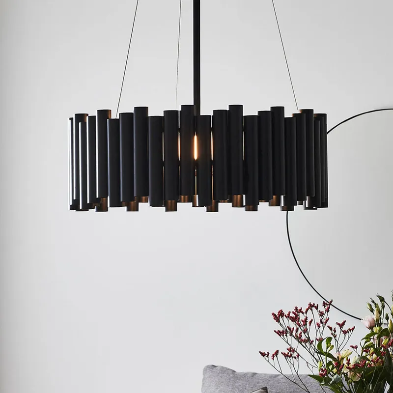 Bild 1 för LEVEL - Black