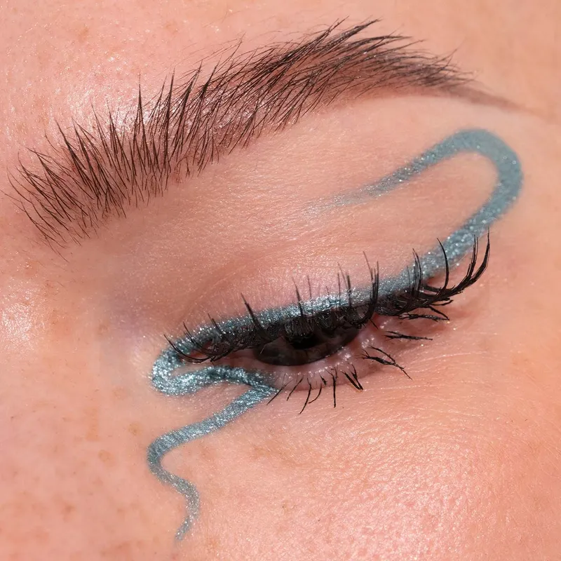 Bild 2 för LH cosmetics Crayon Risha