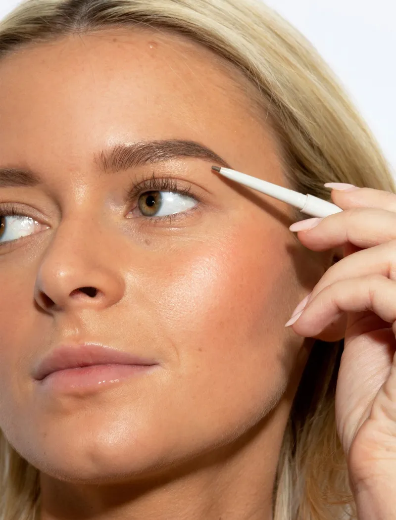 Bild 7 för LH cosmetics Infinity Brow Pen Almost Black