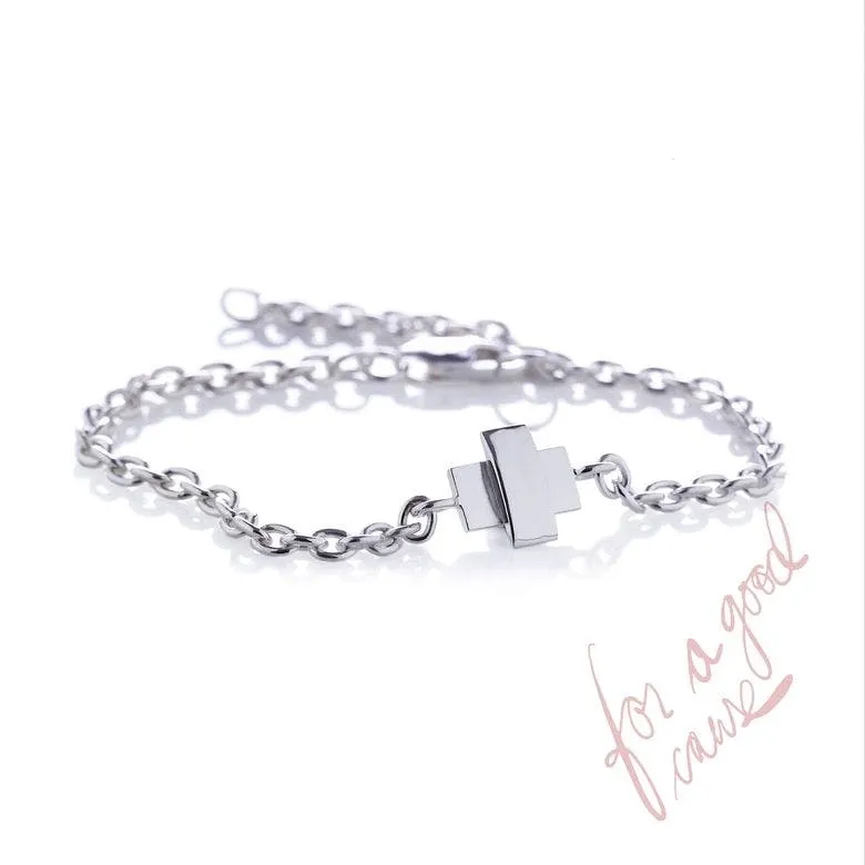 Alternativ bild 0 för Little Cross Armband Silver