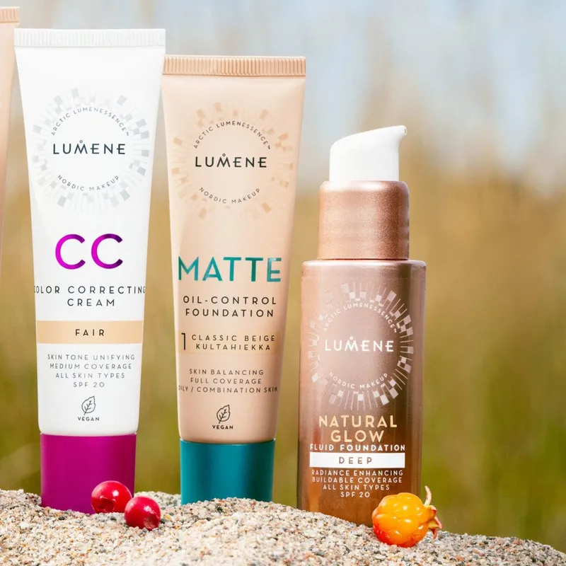 Bild 7 för Lumene Matte Oil-Control Foundation SPF20 6 Bronze 30 ml