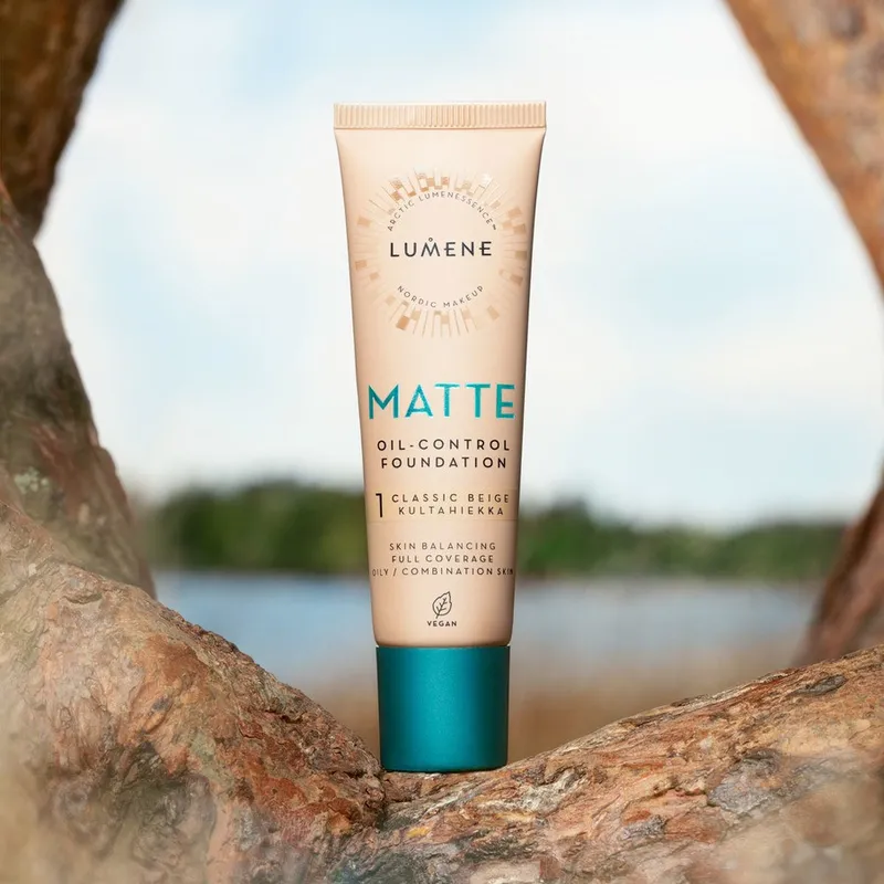 Bild 6 för Lumene Matte Oil-Control Foundation SPF20 8 Rich 30 ml