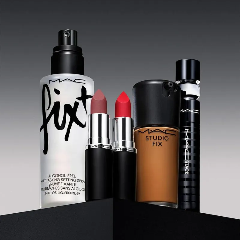 Bild 8 för MAC Cosmetics Studio Fix Broad Spectrum Foundation SPF 15 C5,5