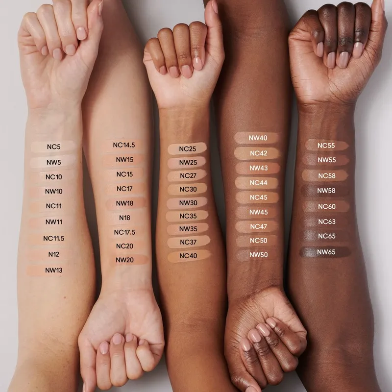 Bild 7 för MAC Cosmetics Studio Radiance 24HR Luminous Lift Concealer NC44