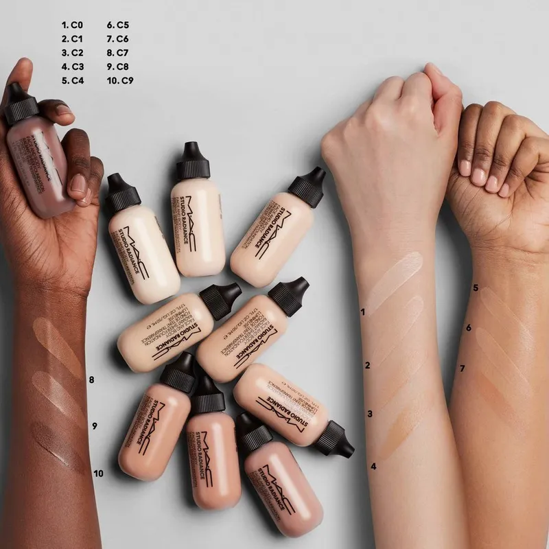Bild 2 för MAC Cosmetics Studio Radiance Face And Body Radiant Sheer Foundation C