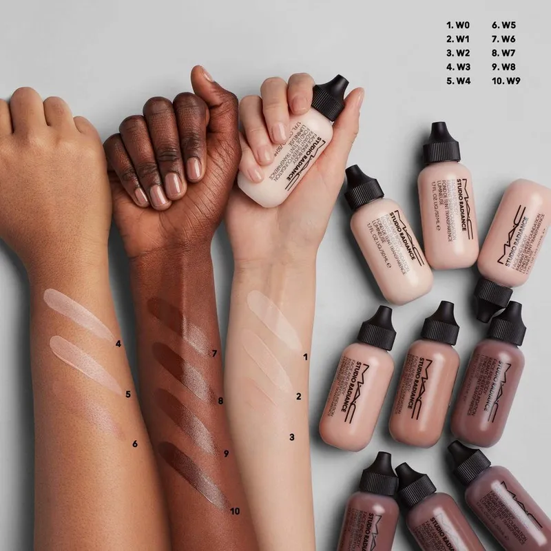 Bild 3 för MAC Cosmetics Studio Radiance Face And Body Radiant Sheer Foundation W