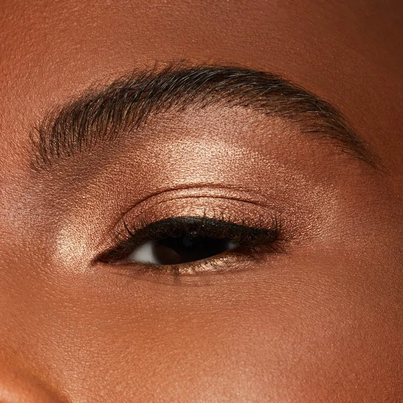 Bild 6 för MAC Cosmetics Veluxe Single Eyeshadow Woodwinked