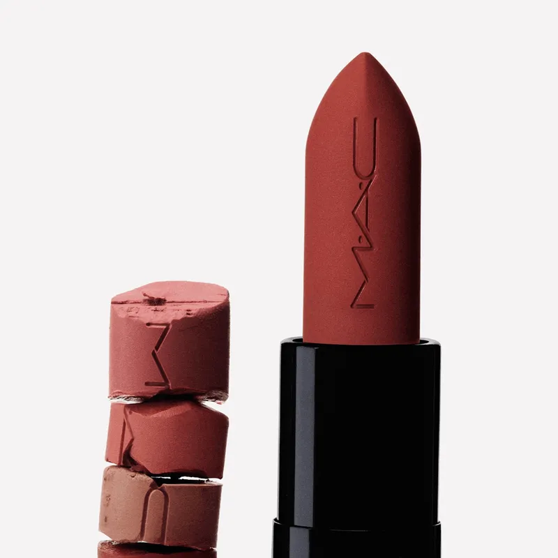 Bild 3 för MAC Powder Kiss Hazy Matte Lipstick Twenty-Fun 3.5g