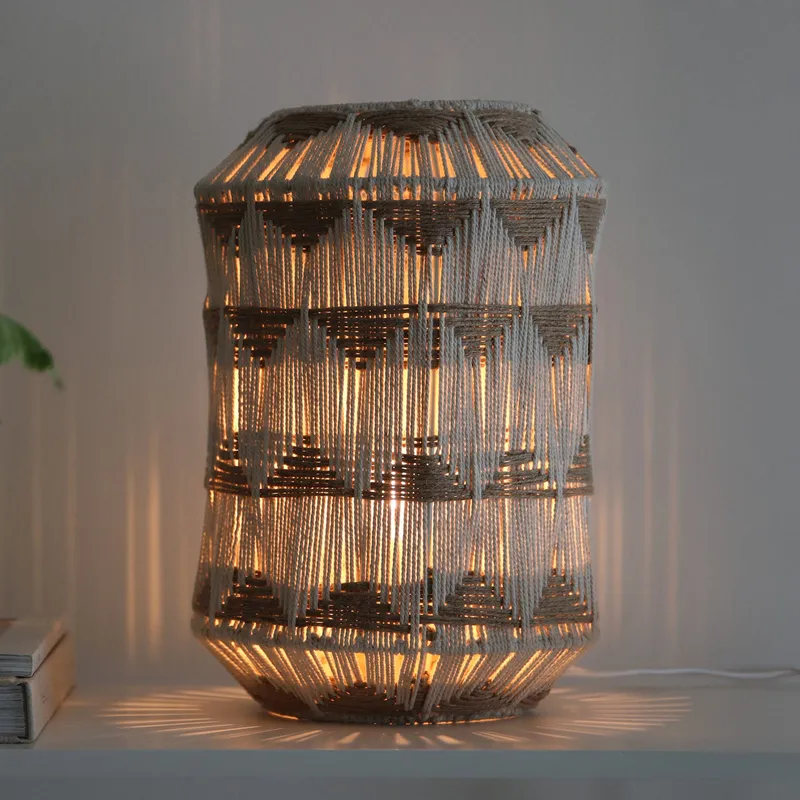 Bild 1 för Markslöjd - Ano Bordslampa Beige/Nougat