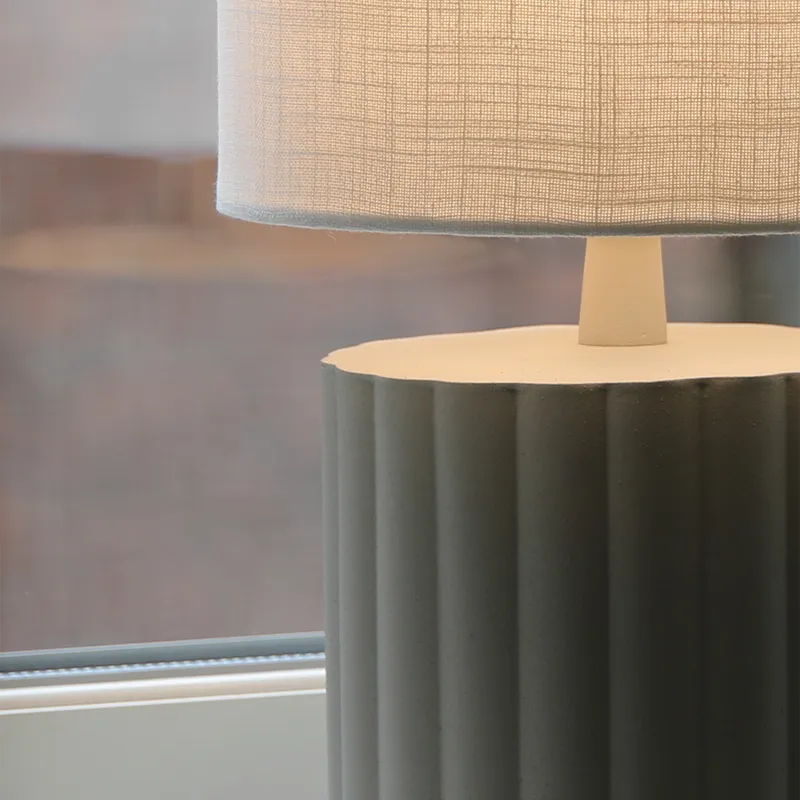 Bild 2 för Markslöjd - Can Bordslampa Vit/Grå