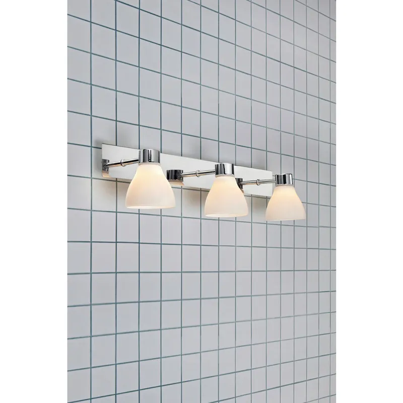 Bild 2 för Markslöjd - Cassis Vägglampa 3L Chrome/Opal Ip44 Markslöjd