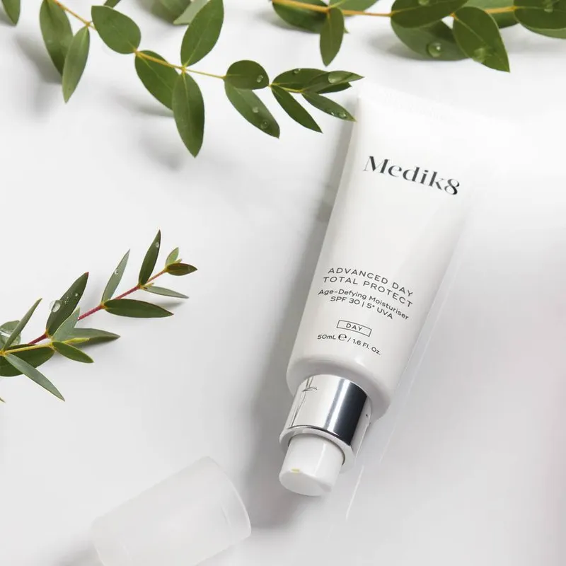 Bild 5 för Medik8 Advanced Day Total Protect SPF30 50 ml