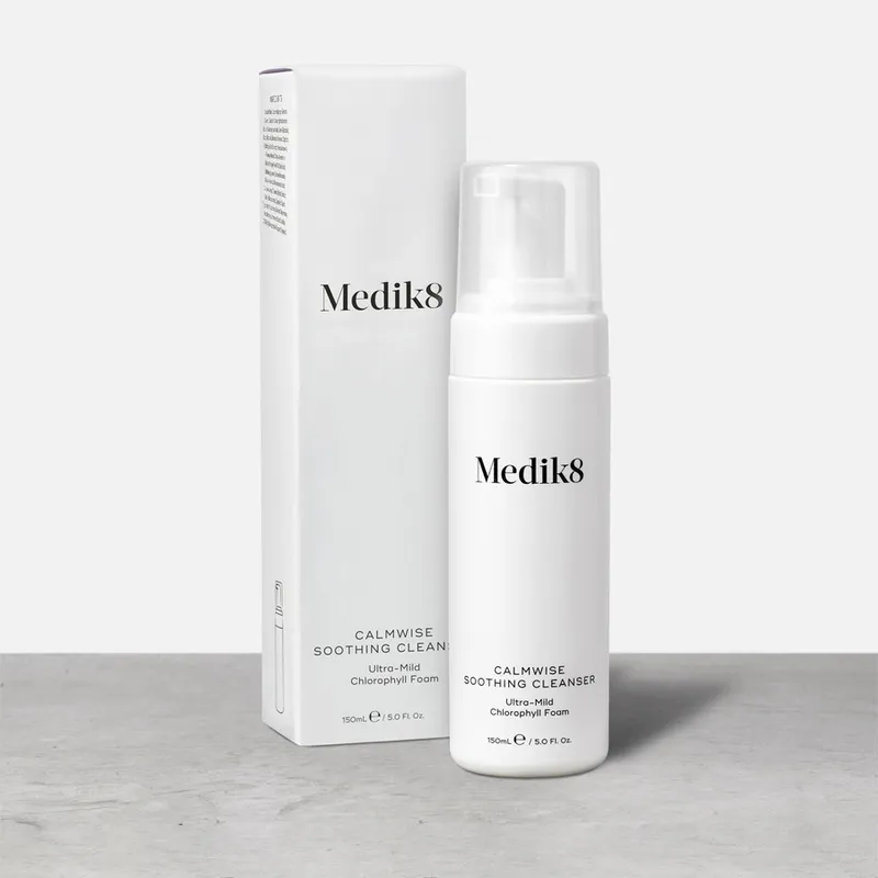 Bild 3 för Medik8 Calmwise Soothing Cleanser 150 ml