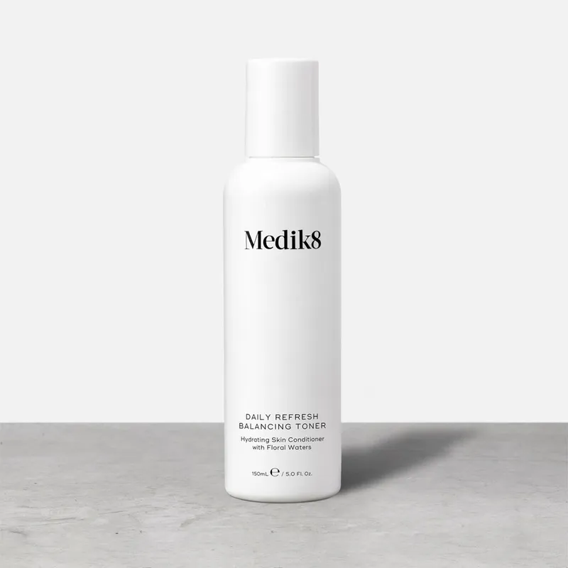 Bild 2 för Medik8 Daily Refresh Balancing Toner 150 ml