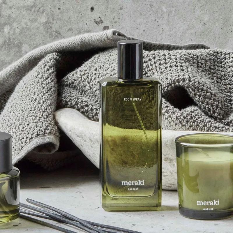 Bild 2 för Meraki Room Spray Oud Leaf 100 ml