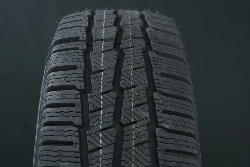 Bild 2 för Michelin Agilis Alpin 107/105 R ( D B A 70dB )