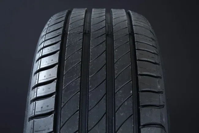 Bild 1 för Michelin Primacy 4 ( 235/45 R20 100V XL )