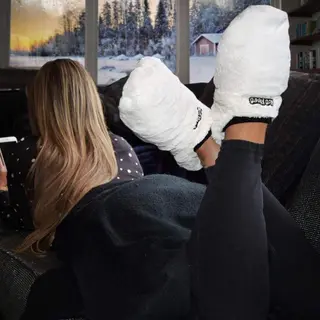 Produktfoto för Mikamax Hot Feet Deluxe - White