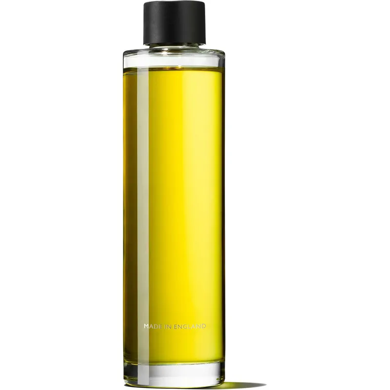 Bild 2 för Molton Brown Re-Charge Black Pepper Aroma Reeds Refill
