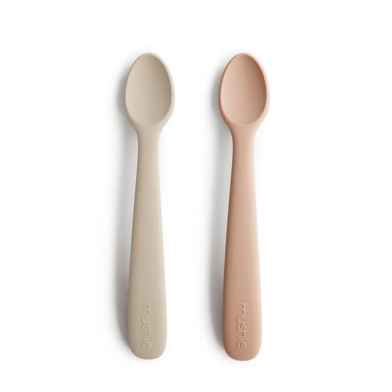 Bild 2 för Mushie Matningsskedar Silikon Blush/Shifting Sand 2-pack